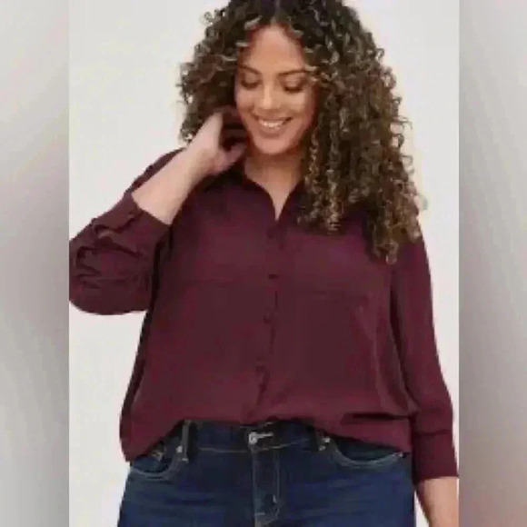 Torrid | Madison Georgette Button-Up Long Sleeve Shirt, 3X - Picture 3 of 7